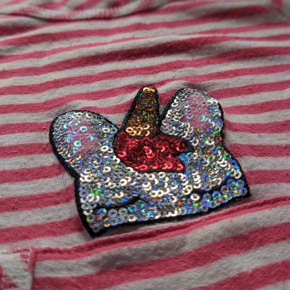 Adorable Top with Peekaboo Unicorn - Picture 2 of 7